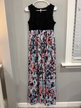 Maternity Pink Blush Lace Bodice Floral Maxi Dress - Black & Multicolor Small